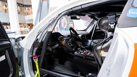 dirkalnik gt 4 avto mercedes citipark btc