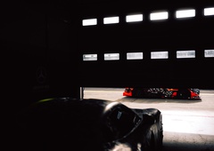 Ena osnova, dva različna brutalna avtomobila. Prihaja eden najbolj brutalnih AMG-jev doslej