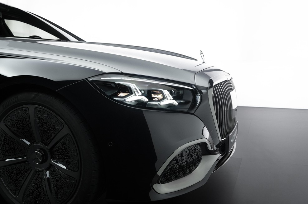 Vlagatelji se ne strinjajo z Mercedesovo strategijo. Njihove napovedi niso najboljše (foto: Mercedes-Benz)