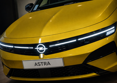 Vozili smo: (prenovljena) Opel Astra – Ostrejši (in svetlejši) pogled ter srčna kirurgija
