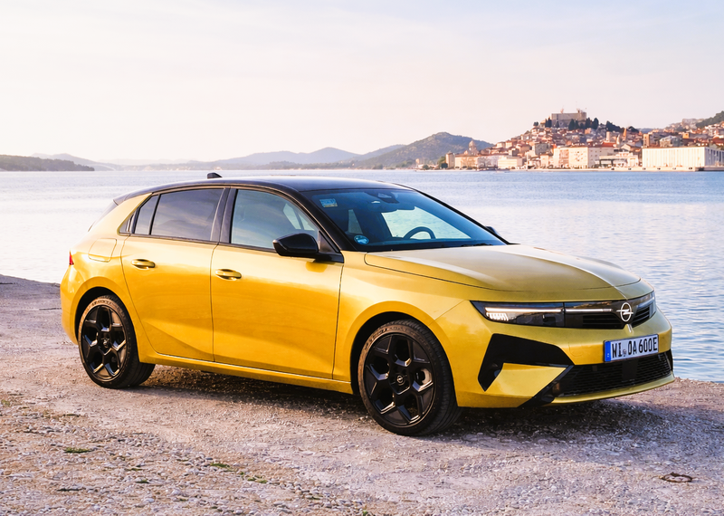 Vozili smo: (prenovljena) Opel Astra – Ostrejši (in svetlejši) pogled ter srčna kirurgija