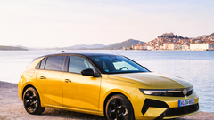 Vozili smo: (prenovljena) Opel Astra – Ostrejši (in svetlejši) pogled ter srčna kirurgija