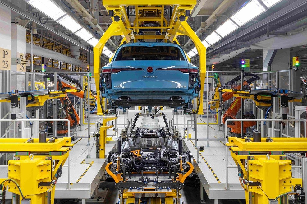 Nemci so pričakovali več kot 3.600 kupcev na mesec, kar so dobili pa je razlog za močan glavobol (foto: Volkswagen)