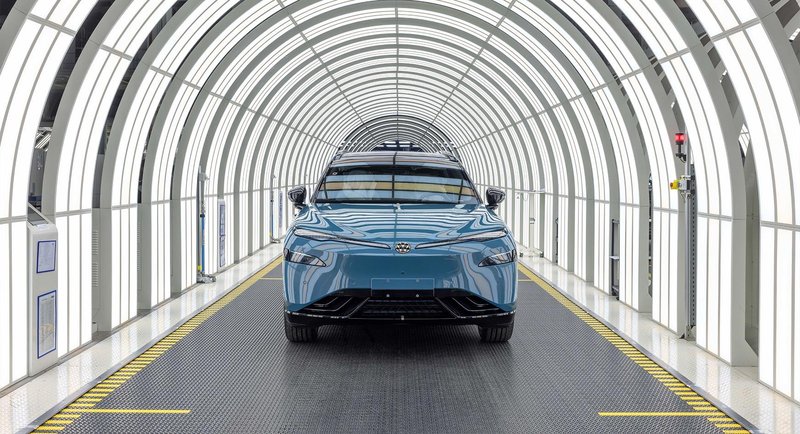 Volkswagen ID UNIX 08