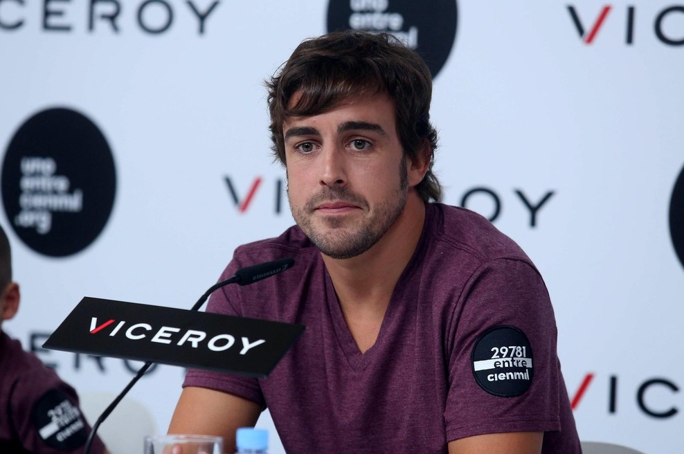 Pri 44 letih v solzah sreče, zaradi nepozabnega trenutka ustavil celo svet formule 1! (foto: Profimedia)