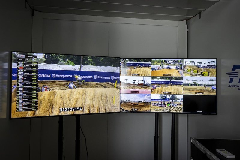 Ne le na nogometnih igriščih, VAR je sedaj prisoten tudi v motokrosu. Tak nadzor čaka Tima Gajserja in druščino