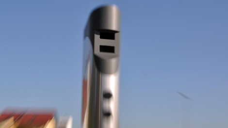 To je nova lokacija zloglasnega mariborskega radarja. Na prejšnji je bil, kot kaže, izplen premajhen