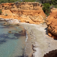 Priljubljena evropska počitniška destinacija z drastično omejitvijo. Boste sploh lahko še najeli avto?