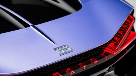 Pregrešno dragega hiperšportnika si lasti tudi Luka Dončić, a temu ne seže niti do kolen