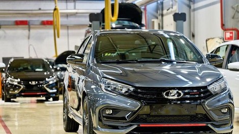 Tako si v Rusiji predstavljajo avtomobile s športnim pridihom