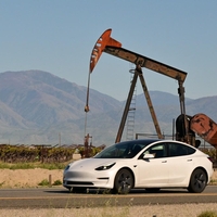 Tesla bi lahko bila žrtev iranskih povračilnih ukrepov. To je razlog