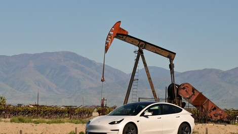 Tesla bi lahko bila žrtev iranskih povračilnih ukrepov. To je razlog