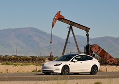 Tesla bi lahko bila žrtev iranskih povračilnih ukrepov. To je razlog