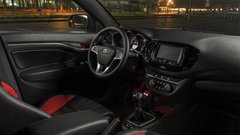 Tako si v Rusiji predstavljajo avtomobile s športnim pridihom