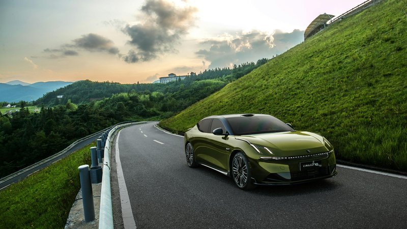 Kitajska vojna pri ultra hitrem polnjenju se zaostruje. Na vrhu je sedaj nova znamka - ampak ... (VIDEO)