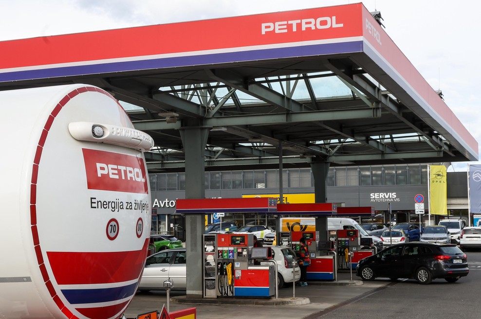 Težko pričakovane nove cene pogonskih goriv so znane! Toliko bomo plačevali od srede naprej (foto: Marko Vavpotič/BoBo)