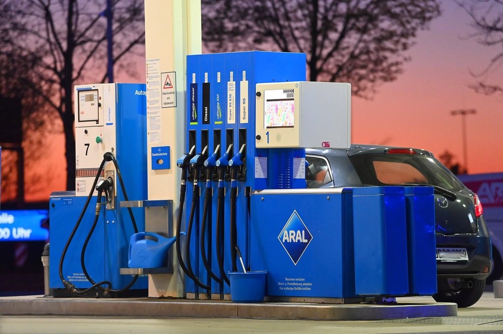 Pri nas se pritožujemo nad cenami pogonskih goriv, a v tej evropski državi je situacija še drastično slabša (foto: Profimedia)