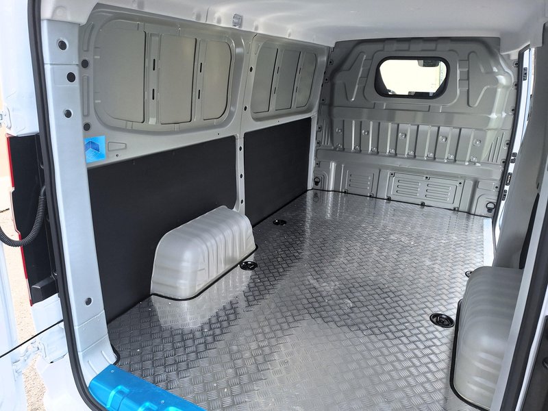 Farizon v vlogi rešitelja slovenskega trga električnih dostavnikov