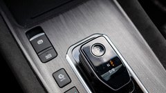 
                                                         Nissan Qashqai e-Power