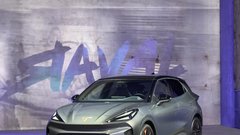 
                                                         Predstavitev Cupra Raval