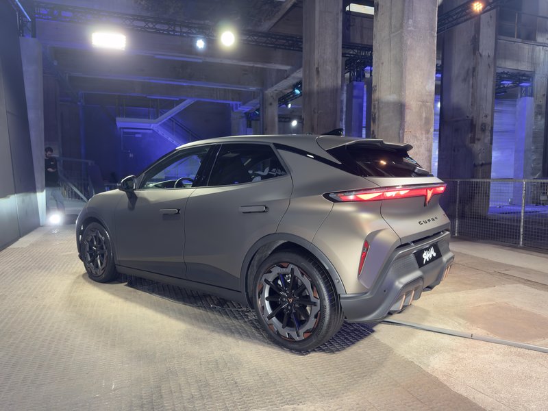 Predstavitev Cupra Raval