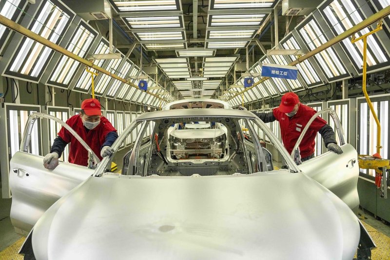 Agresivno kitajsko kadrovanje v Evropi - to so znamke, ki so jim speljali strokovnjake