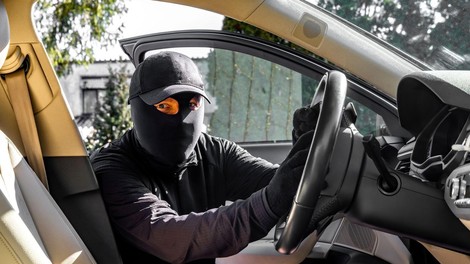 Ljubljančani pozor! To je avto, ki je trenutno v prestolnici najbolj na udaru - v zelo kratkem času so jih ukradli kar osem