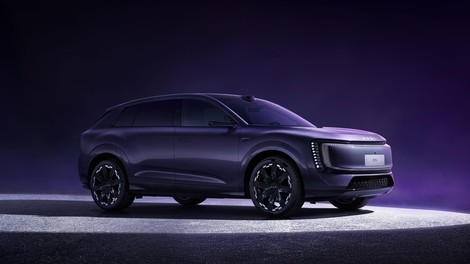 Audi z novim električnim športnim terencem upa na okrepitev na kitajskem trgu