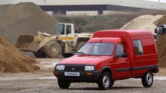 
                                                         Pred tremi desetletji je Citroen z Berlingom zanetil trajno simpatijo