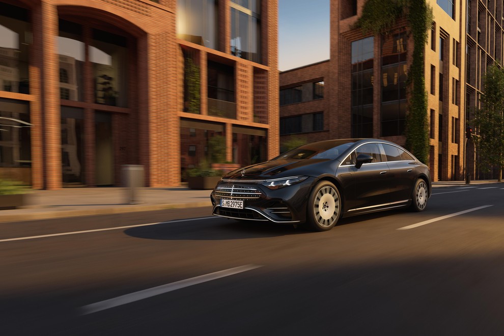 Prenova: Mercedes-Benz EQS