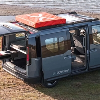 Električni  potniški dostavnik Kia PV5 za deset tisočakov lahko postane avtodom