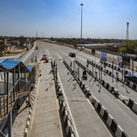 Postavili so lažno cestninsko postajo in pobirali cestnino. Neverjetno je, koliko časa tega ni nihče opazil