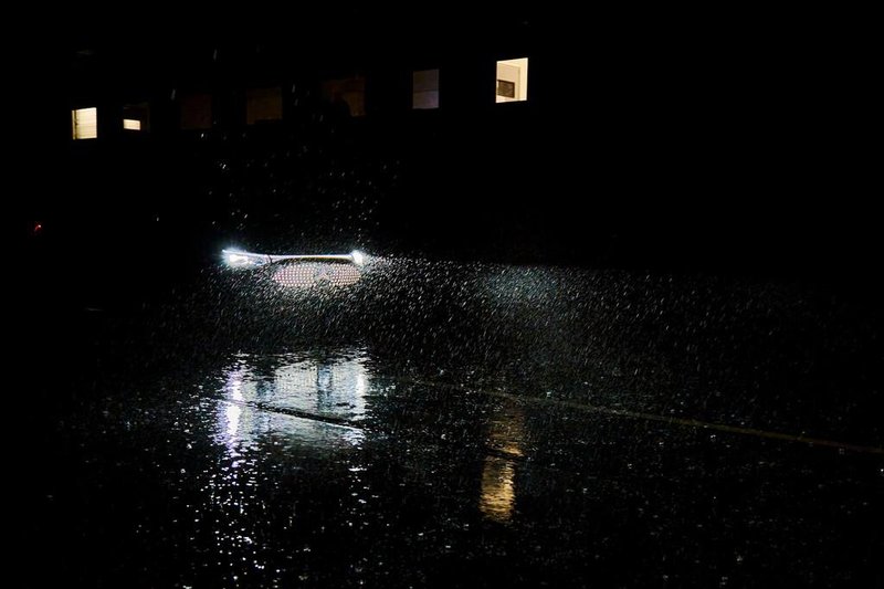 Megla in dež: kako (ne) delujejo asistenčni sistemi v nekaterih avtomobilih?