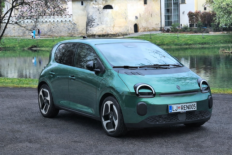 Novo v Sloveniji: Renault Twingo E-Tech – prišel je z visokim ciljem