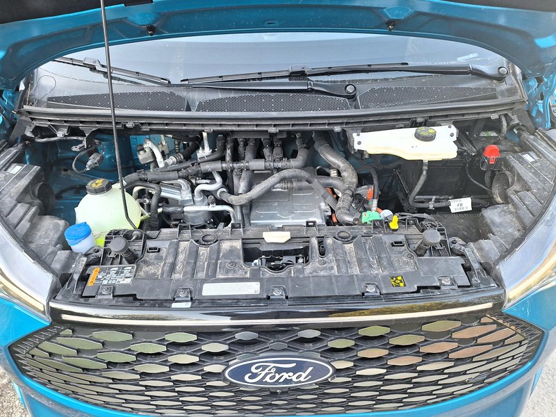 Test: Ford E-Tourneo Custom L2H1 - Bo našel svoj prostor pod soncem?