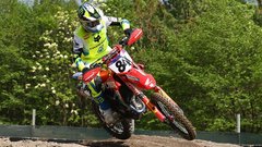 Gajser v Pietramurati do prve zmage z Yamaho. Velika nagrada pripadla Herlingsu