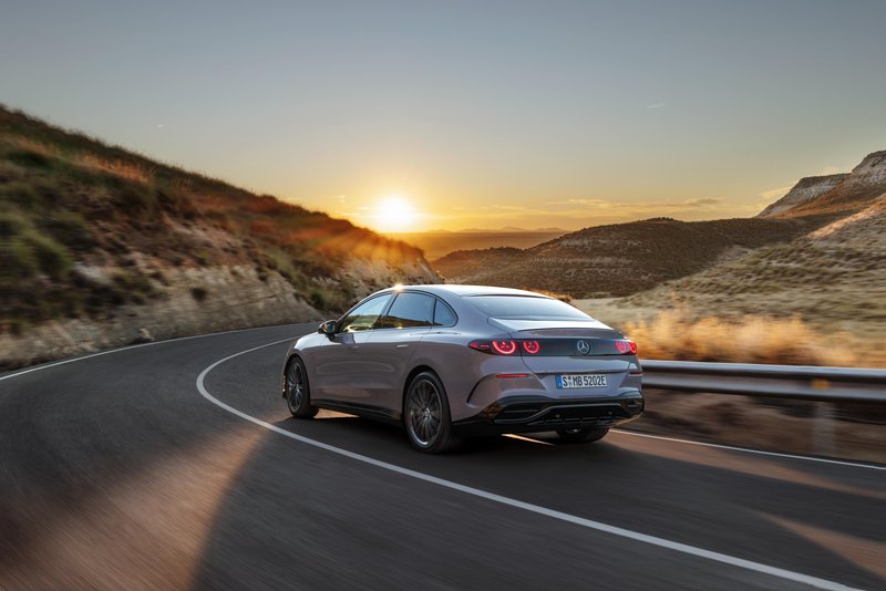 Razkritje novega električnega Mercedes-Banza razreda C: Odraščanje za prihodnost