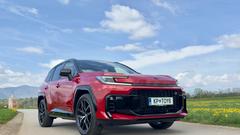 
                                                         Toyota RAV4 GR Slovenija