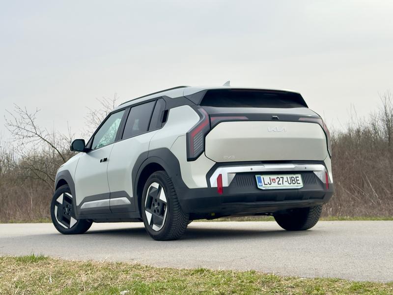 Kia EV3 Sky