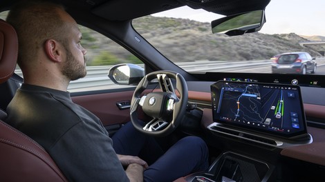 Nemška velikana opuščata funkcijo, ki bi lahko popolnoma spremenila način vožnje. A nekateri vseeno vztrajajo