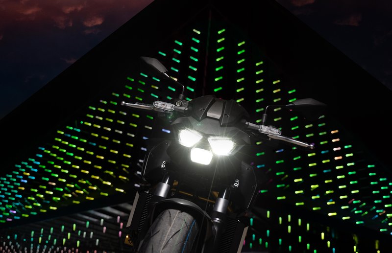 Ta boljši od dvojčkov - test Kawasaki Z650S (2026)