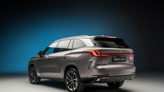 MG S9: pet metrov, sedem potnikov in pomoč elektrike