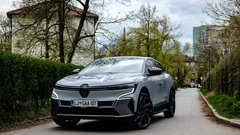 
                                                         Renault Megane E-tech Electric Esprit Alpine
