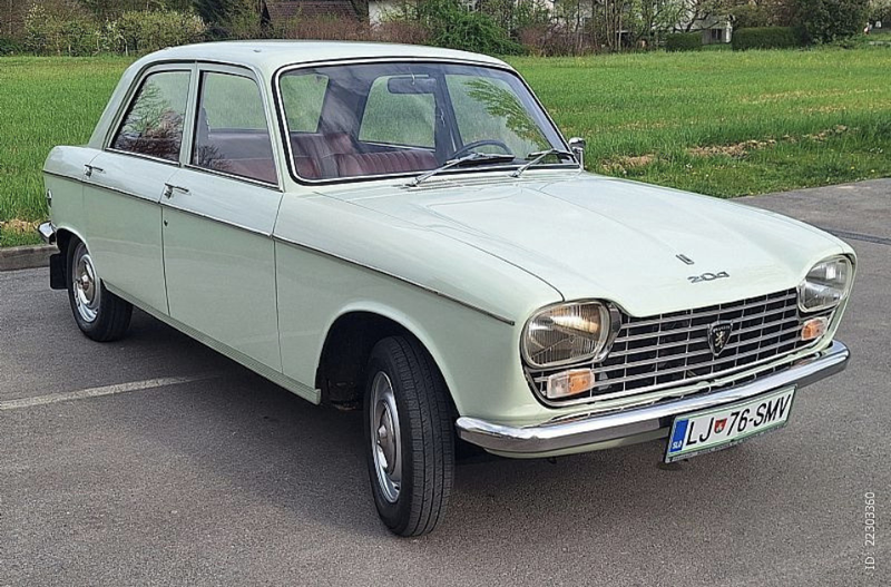 prodaja slovenija skoraj 60 let peugeot 11000 evrov zgodovina