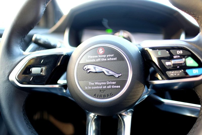 samovozeci avtomobil tezave promet tehnologija zaplet strokovnjaki raziskave