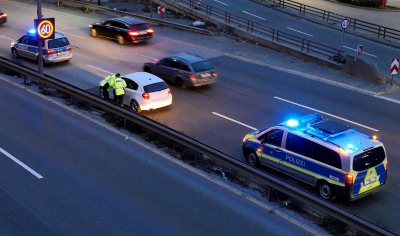 nemcija policija akcija aretacija moska ukrajina latvija sabotaza predmeti nadzor prometa