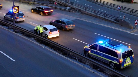 nemcija policija akcija aretacija moska ukrajina latvija sabotaza predmeti nadzor prometa