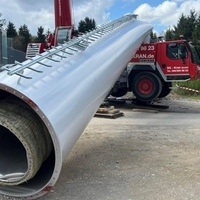 Kako v nekaj sekundah na žerjavu narediti za 150.000 evrov? Delavci na tem gradbišču poznajo odgovor ...