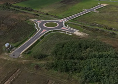 Zgodba, ki bega Evropo: 50 km od Lendave stoji krožišče, ni vodi ... nikamor!