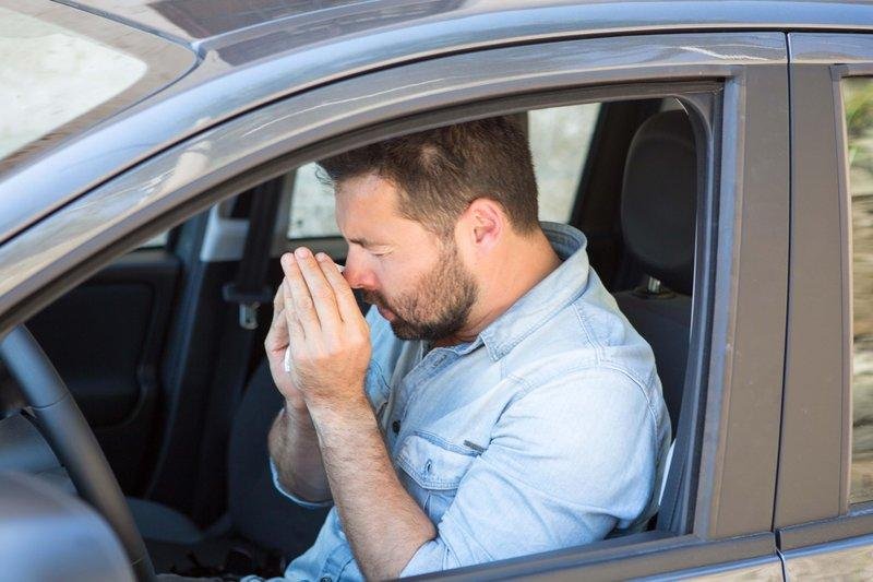 Lepo spomladansko vreme za vožnjo prinaša tudi neprijetnosti – to je ena izmed njih